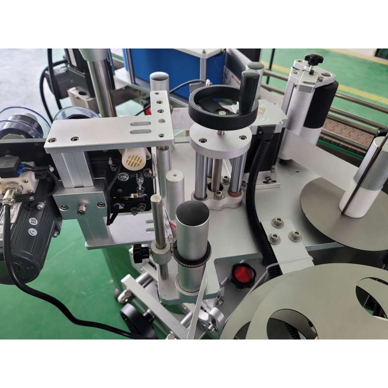 Round Bottle Labeling Machine  Model :RLM-100H